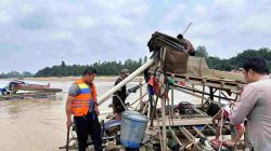 Polsek Cerenti Sikat 48 Rakit PETI, Sungai Kuantan Diselamatkan dari Tambang Ilegal