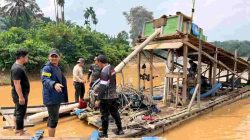 Polsek Cerenti Tertibkan Aktivitas PETI di Sungai Kuantan, Satu Unit Dompeng Dimusnahkan Meski Sempat Dihadang Warga