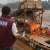 Tindak Lanjut Layanan Kepolisian 110, Polsek Cerenti Tertibkan Dua Rakit PETI di Sungai Kuantan